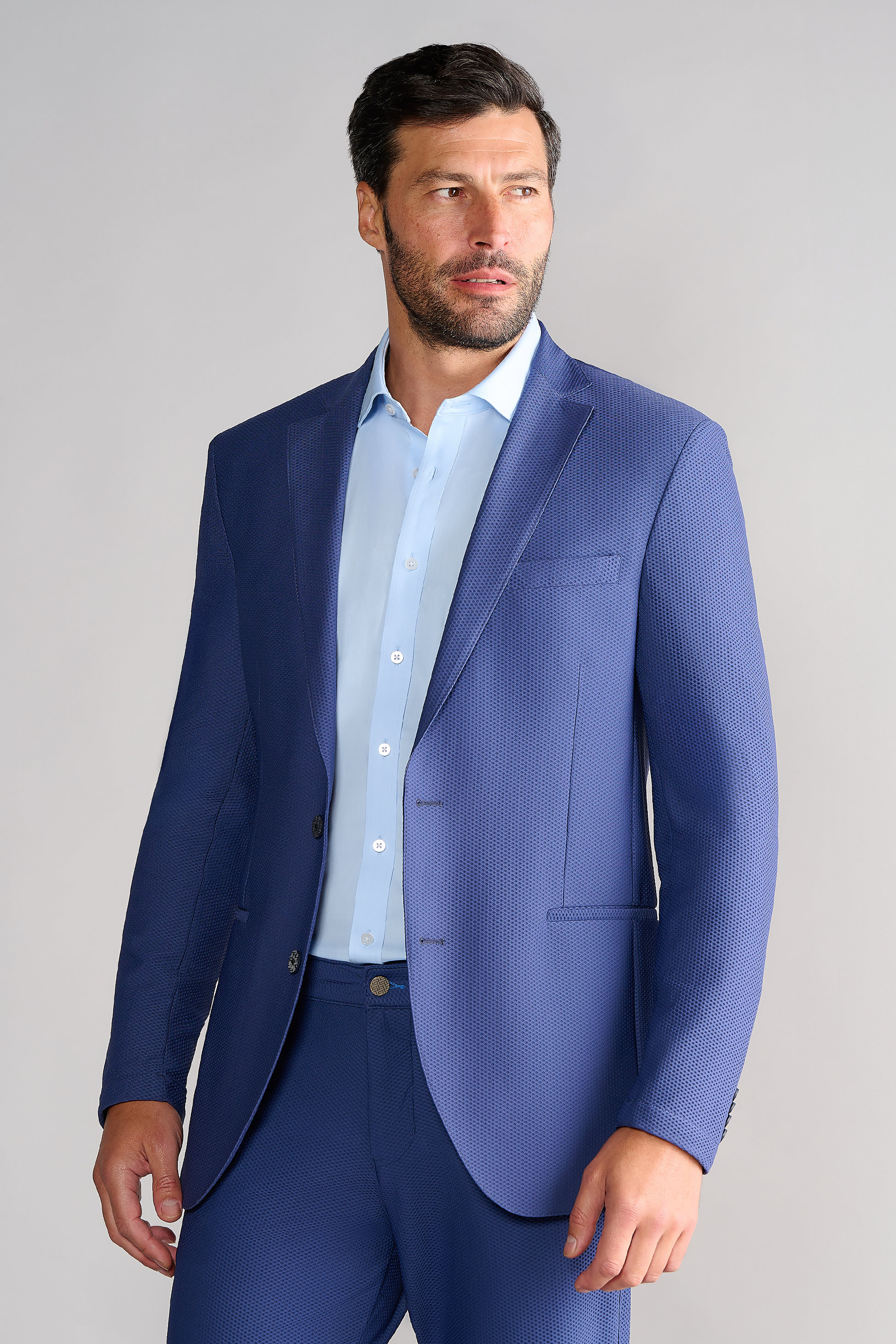 STRUCTURED BLUE SUIT JACKET