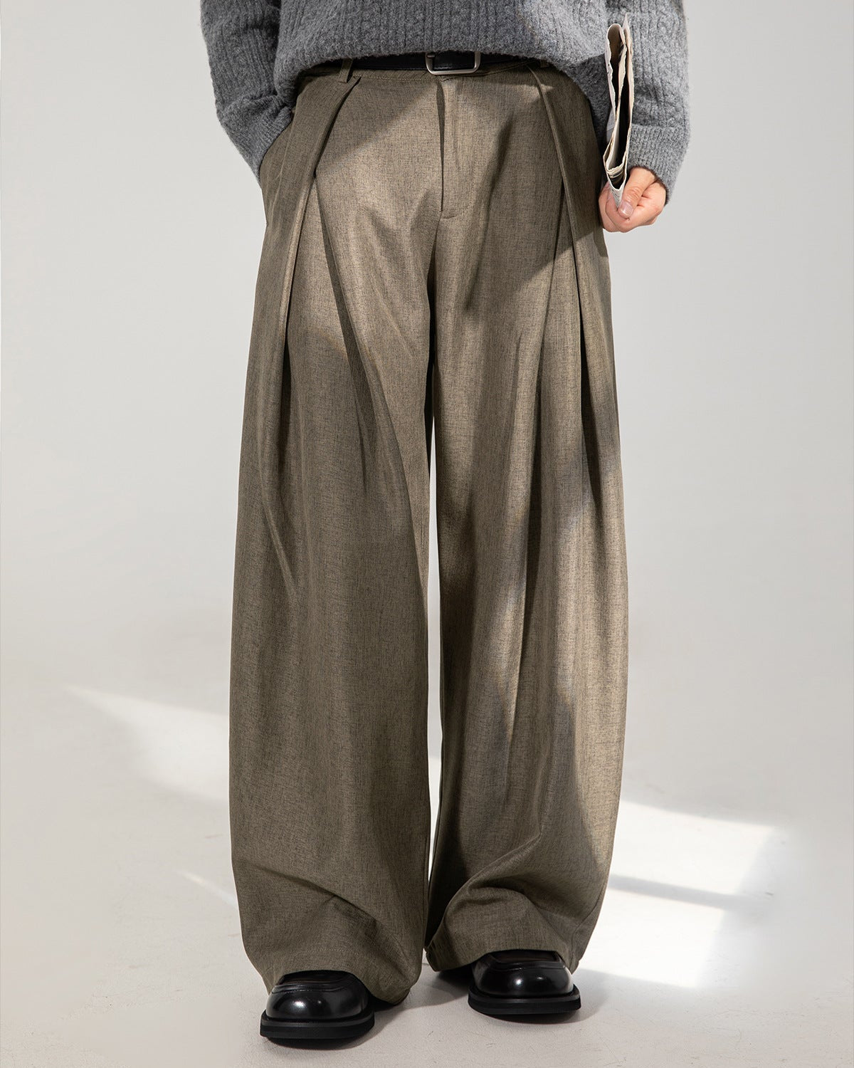 HIGH-WAISTED WIDE-LEG TROUSERS